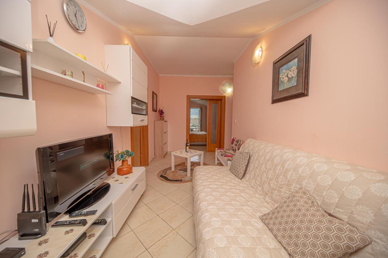 Fairytale 1 And 2 Apartment