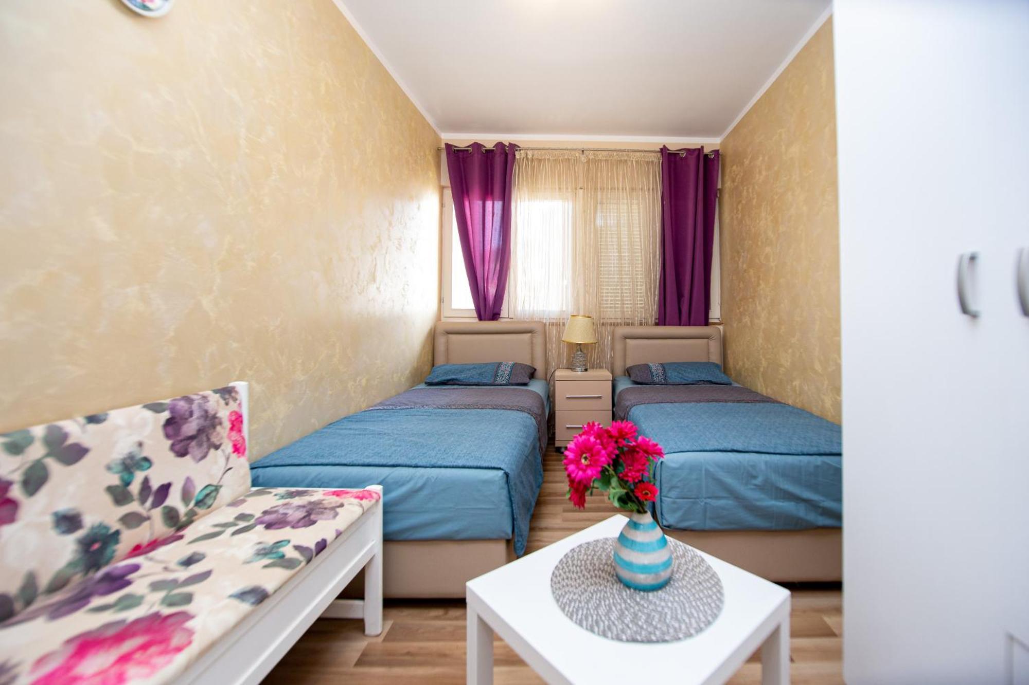 Fairytale 1 And 2 Apartment